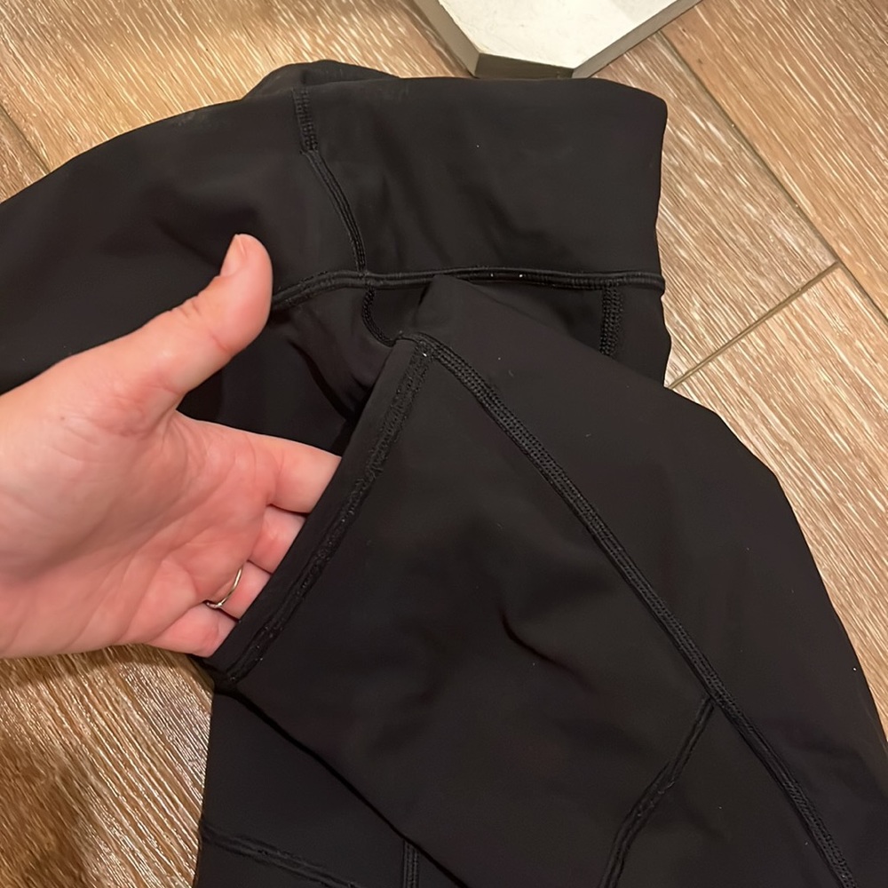 Lululemon Scalloped Hem Leggings - Picture 6 of 8